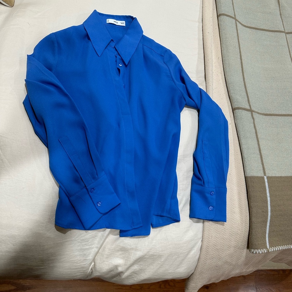 Button down blouse - Picture 2 of 2